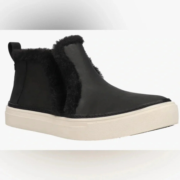 TOMS Leather Bryce Slip On Black boot Sneakers  Shoes Casual faux fur Sz 10 - Picture 1 of 11